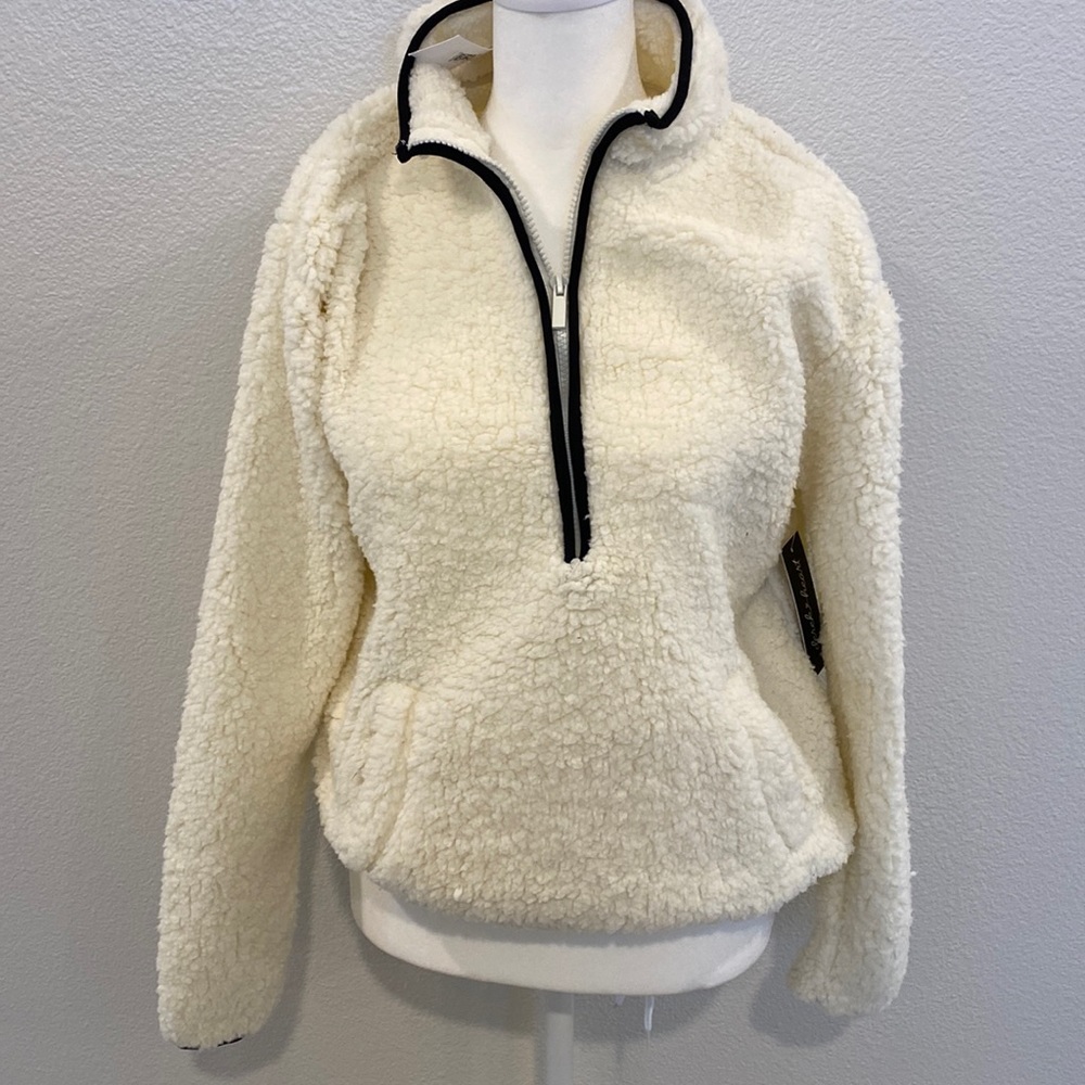 Cozy Cream pullover. New Size Medium.
